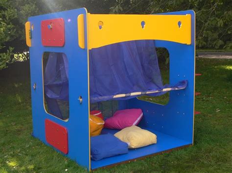 Children's Cosy Den / Play Theatre / Play Shop - Recycled Plastic Education