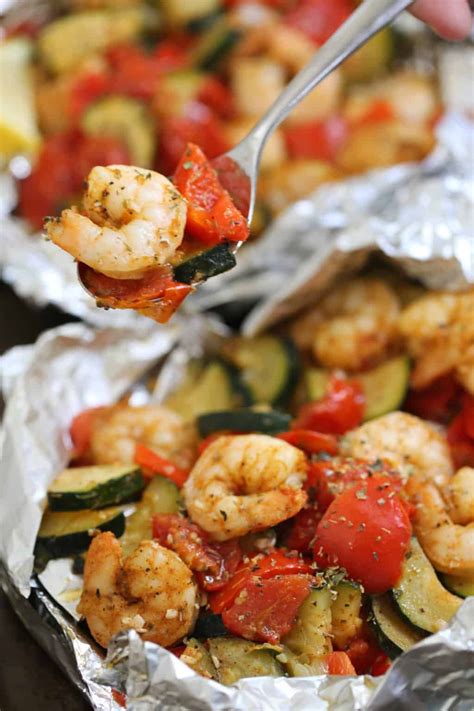 These Easy Grilled Shrimp Foil Packs Are Loaded With Shrimp Zucchini