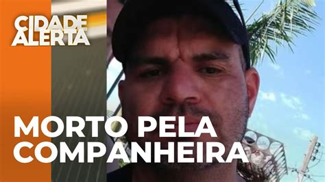 Homem Morto Pela Companheira Mais De Facadas Youtube