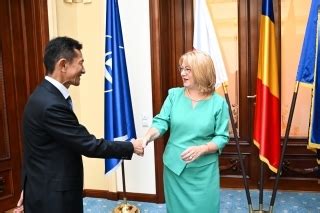 Vizit De Curtoazie A Ambasadorului Hiroshi Ueda La Primarul