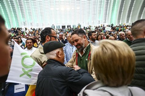 Fotos Vox Re Ne A Sus Simpatizantes En Un Mitin En Oviedo El