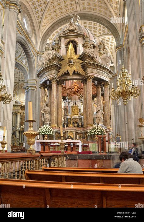 Mexico church interior altar hi-res stock photography and images - Alamy