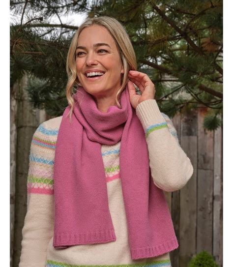 Rose Pink Womens Essential Lambswool Scarf Woolovers Au