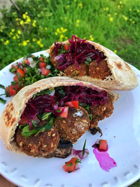 Falafel Pita Pockets