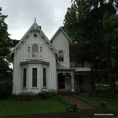 The Gothic Revival Style In Kentucky Gardens To Gables