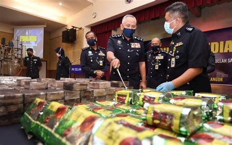 Sindiket Tumpas Polis Rampas Dadah Lebih Rm Juta Fmt