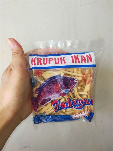 Kerupuk Ikan Bentuk Stick Merk Indrasari Khas Kota Indramayu Kemasan