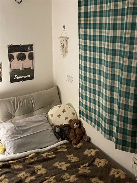 Aynil Mahsyurah Adlı Kullanıcının Aesthetic Room Decor Panosundaki Pin