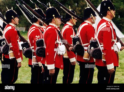 British army uniforms of the 19th century hi-res stock photography and ...