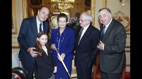 Photo Le Mars Simone Veil D Couvrait Son P E D Acad Micienne