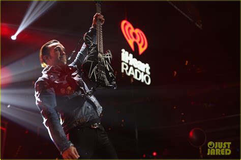 Camila Cabello Liam Payne More Light Up The Stage At Hot S Jingle Ball Photo