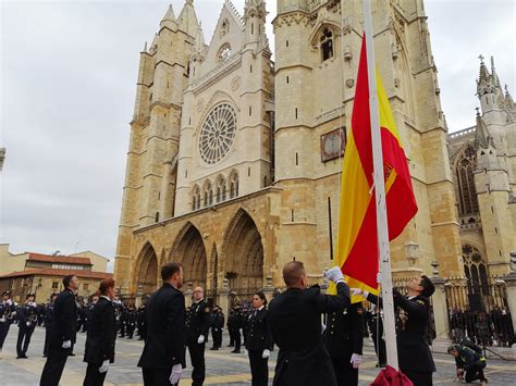 La Policía Nacional Cumple 200 Años Al Servicio De España León24horas