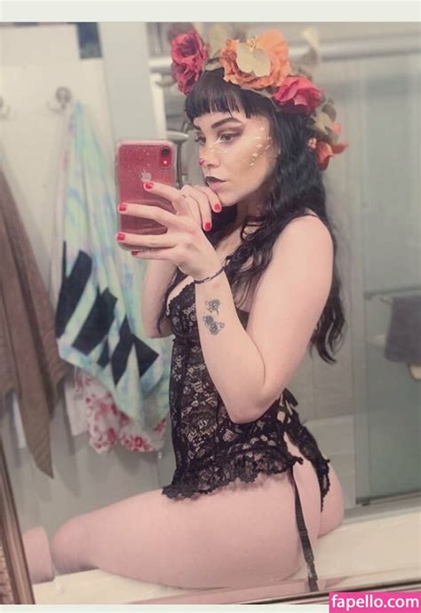 Lily Flood Stacys Mom Cry Baby Brat Nude Leaked OnlyFans Photo 2