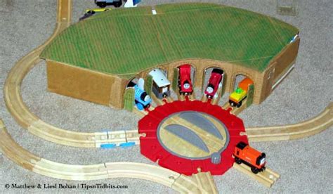 DIY Wooden Train Roundhouse « Tips n Tidbits