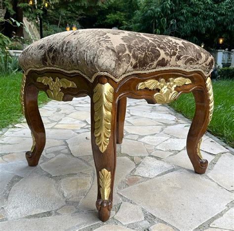 Pomp S By Casa Padrino Luxus Barock Sitzhocker Braun Gold