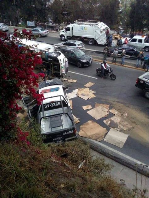 Ultimahora Fuerte Accidente En Boulevard Colosio En Naucalpan Tome Sus Precauciones Hola