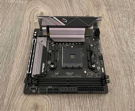 Asrock B550 Phantom Gaming Itx Ax Motherboard Review