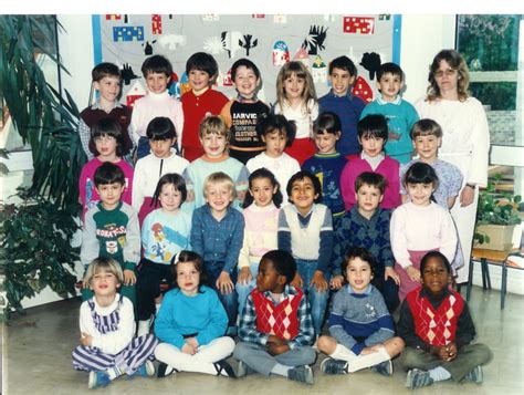 Photo de classe Derniere année de maternelle de 1987 DANIELLE CASANOVA