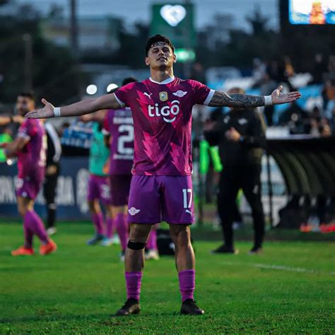 Matías Espinoza sobre su futuro: «No hay nada concreto de parte de