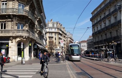 Grenoble Rue Félix Poulat