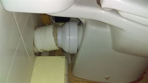 Toilet Leaking From Base After Flushing at Brenda Gilland blog