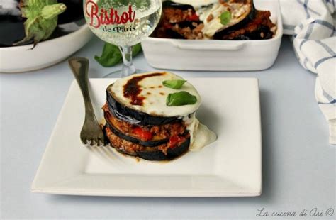 Torre Di Moussaka Ricetta Appetitosa Tradizionale La Cucina Di Asi