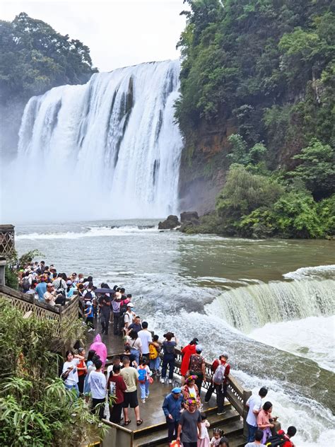 Huangguoshu Waterfall - China ChengDu Tours, Chengdu Panda Volunteer ...