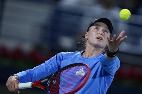 Wta Elena Rybakina Beats Bianca Andreescu In Dubai