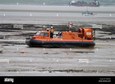 Rnli Hovercraft Stock Photos And Rnli Hovercraft Stock Images Alamy