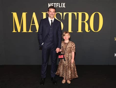 Lea Hija De Bradley Cooper Protagoniza Su Primera Alfombra Roja Como