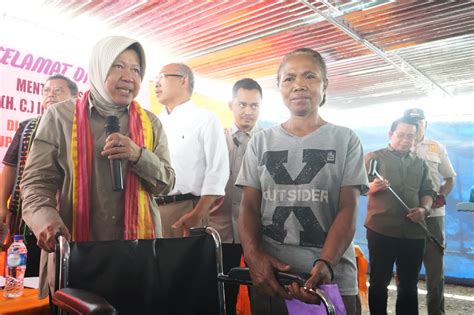 Bantu Ibu Tulang Punggung Keluarga Di Manggarai Timur Mensos Siapkan