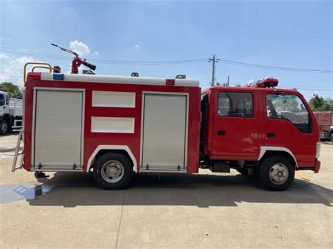 4X2 Isuzu New 120HP 3000 Litres 1000 Gallons 3ton 5ton Mini Fire