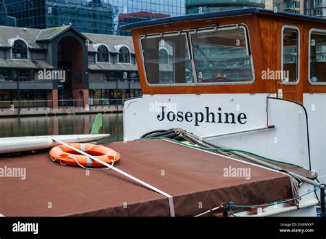 Houseboat London Hi Res Stock Photography And Images Alamy