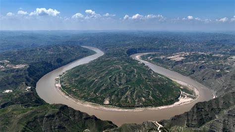 Cina veduta aerea del fiume Giallo ÈliveBrescia TV