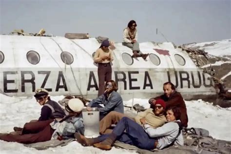 La Sociedad De La Nieve Qué Fue De Los 16 Sobrevivientes De La