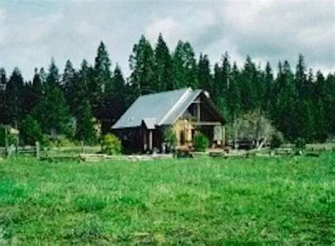 Historic Cozy Comfy Mountain Cabin - Cabins for Rent in Ashland, Oregon ...