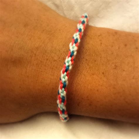 Tuto Friendship bracelet N1 le bracelet brésilien rond