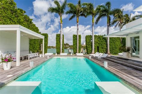 Shakira's Miami Home On The Market For $11.6 Million | LATF USA NEWS