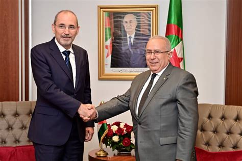 Lamamra S Entretient Avec Son Homologue Jordanien Ayman Safadi