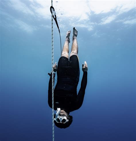deep feelings   blue  saudi diver arab news