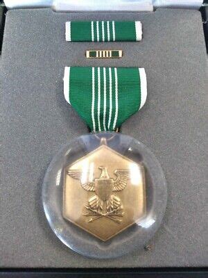 Us Army Commendation Medal Arcom Set Lapel Pin Ribbon Case New