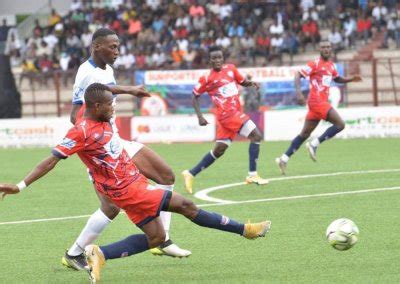 Football Ligue Re J Le Stade D Abidjan Et Bouak Fc Se