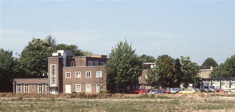 Herts118b 101231 Peace memorial | Historic Hospitals