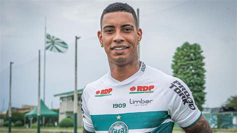 Coritiba Apresenta Alef Manga Que Chega Falando Em Sonho Realizado