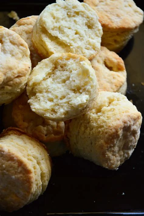 Best Southern Buttermilk Biscuits Recipe - This Is How I Cook