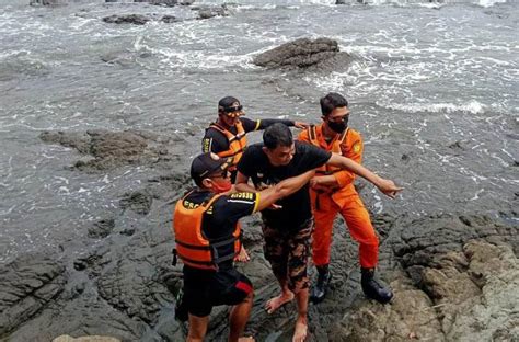 Terseret Gelombang Wisatawan Di Pantai Siung Gunungkidul Berhasil