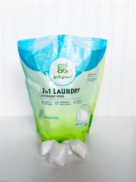 Best Natural and Non Toxic Laundry Detergents - Gurl Gone Green