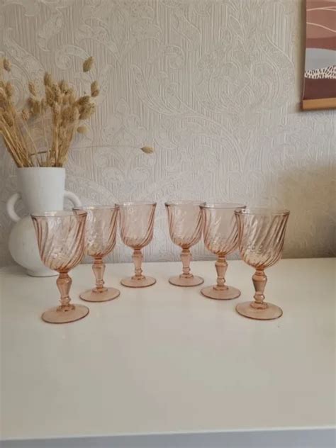 X Vintage Luminarc Arcorac Rosaline Pink Swirl Stem Wine Glasses