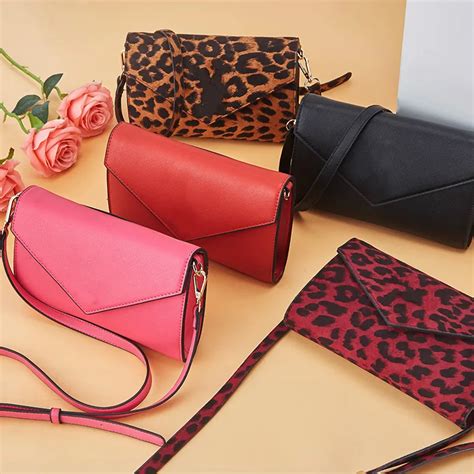 Новинка года. Модная сумка через плечо с леопардовым принтом ...