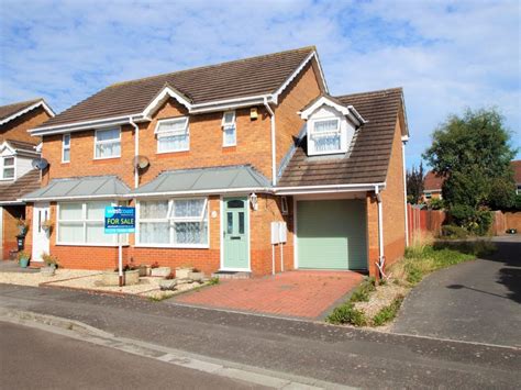 3 Bed End Terrace House For Sale In Deacon Way Burnham On Sea